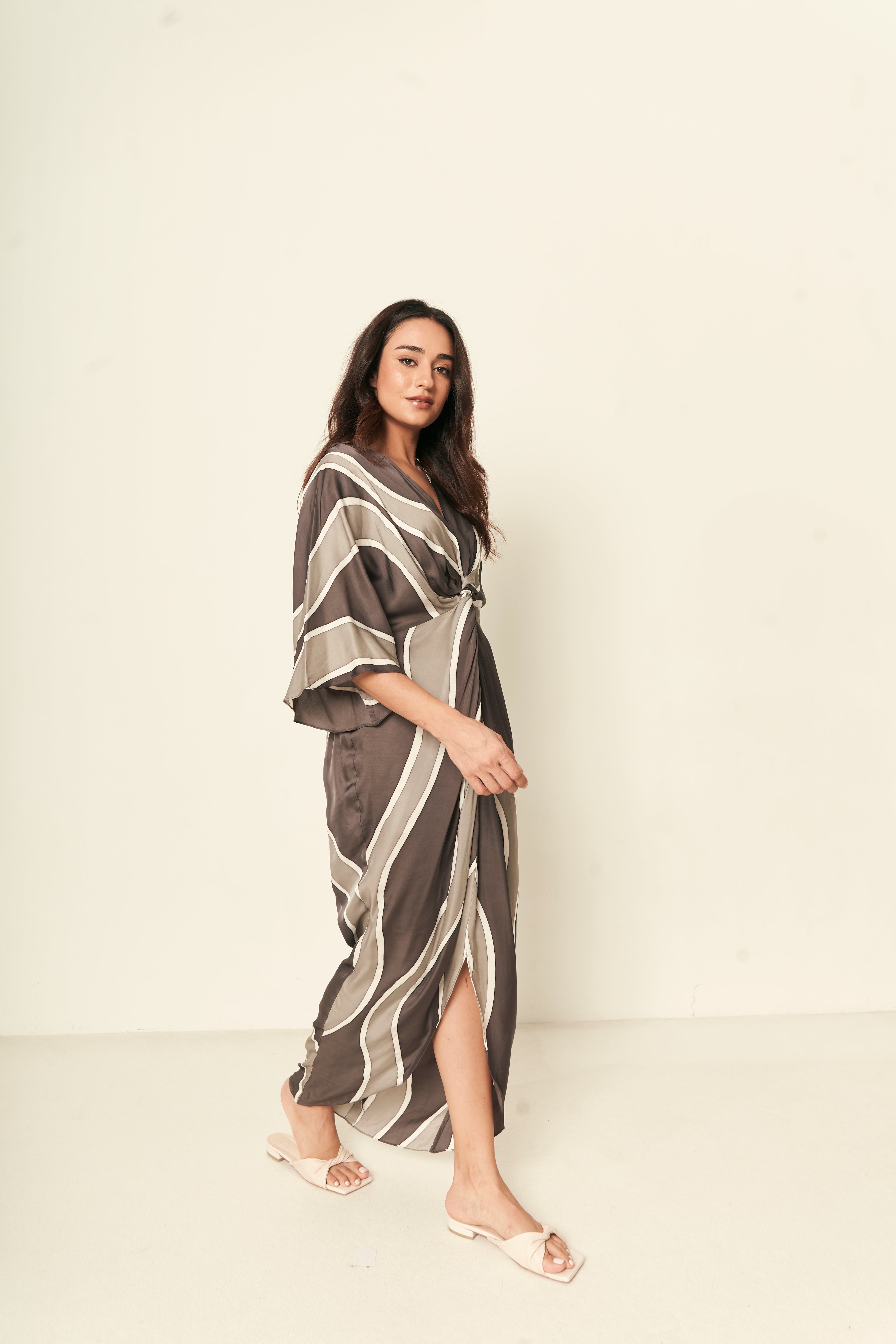 Waves Amirah Front Twist Kaftan