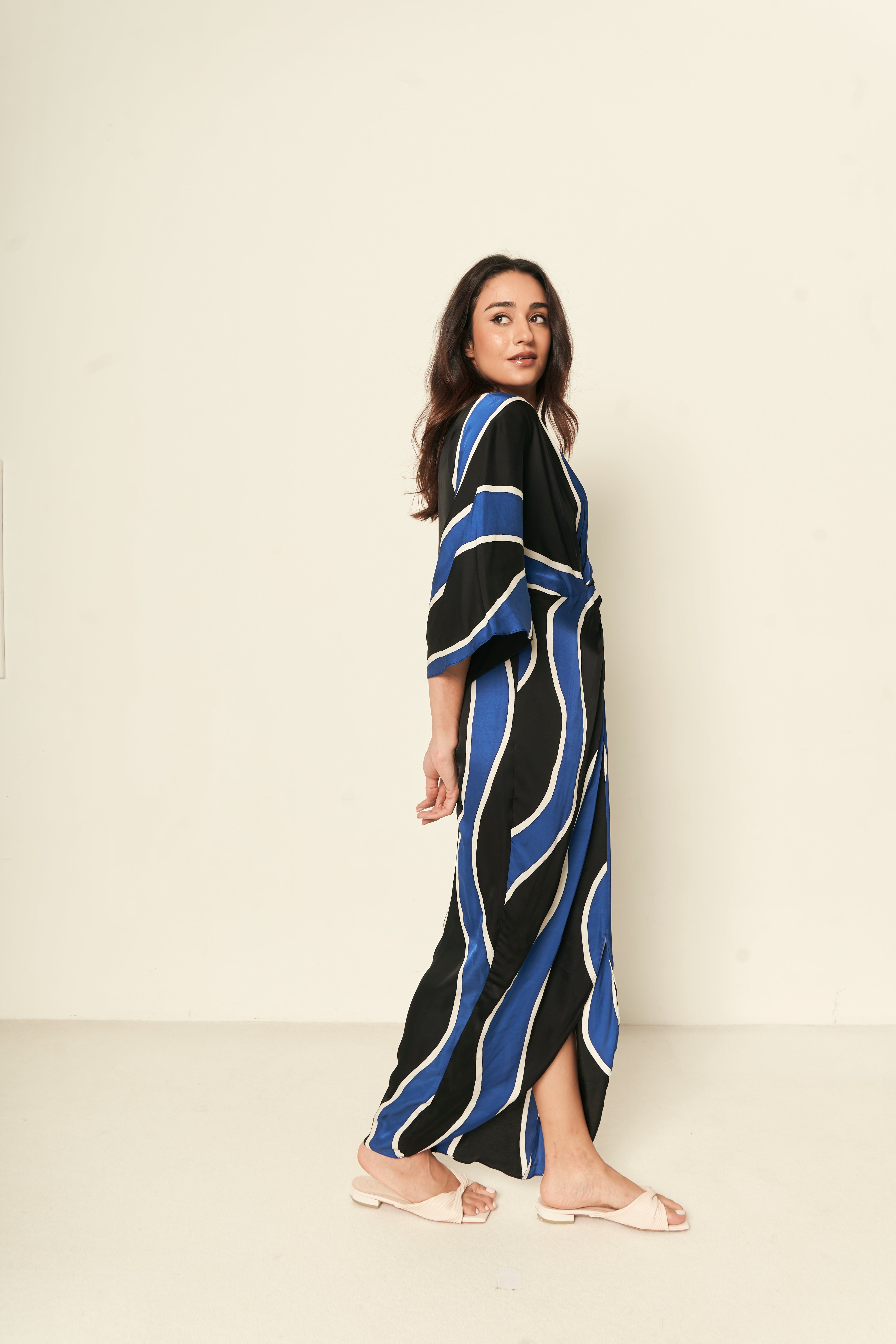 Waves Amirah Front Twist Kaftan