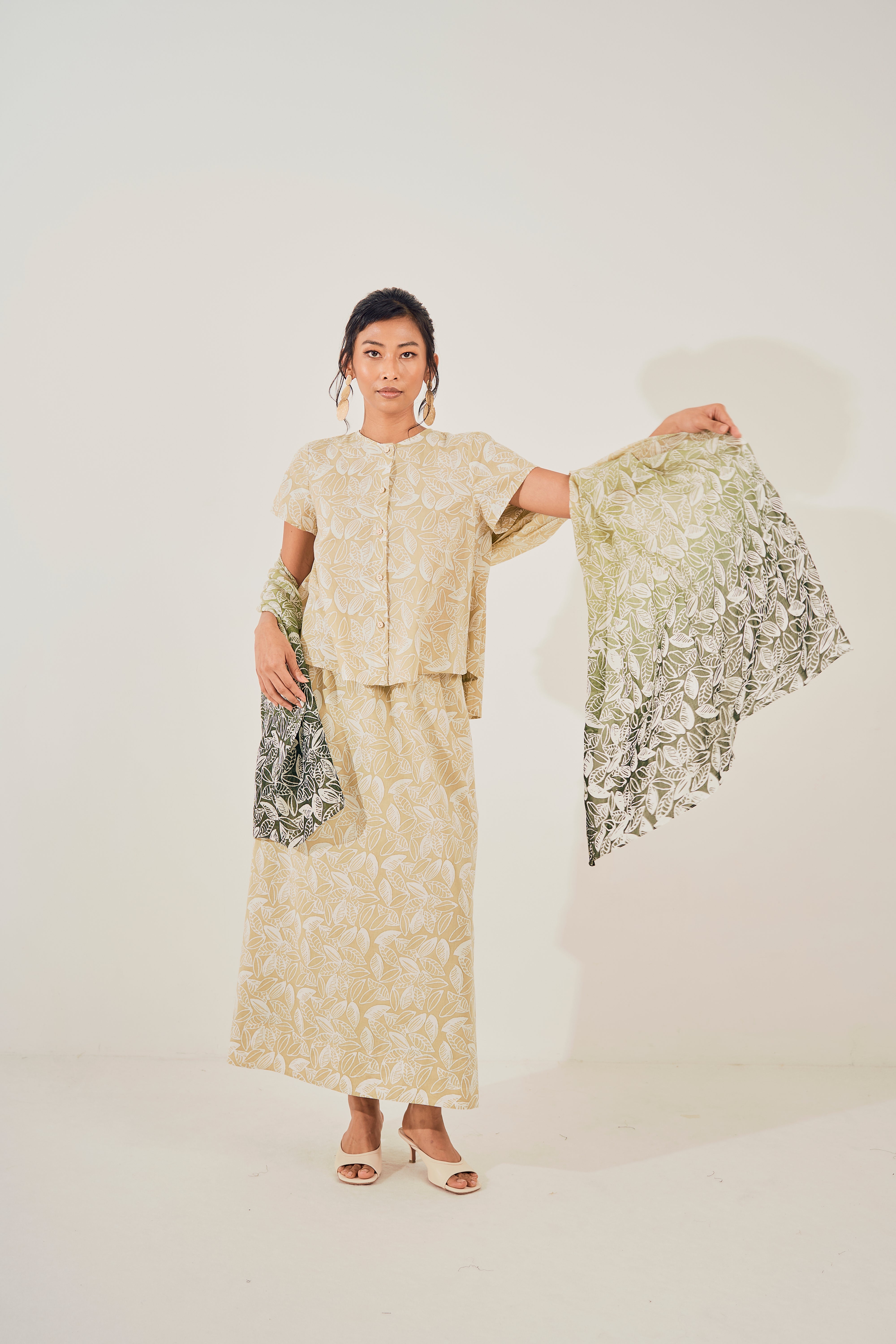 Yumi Blouse
